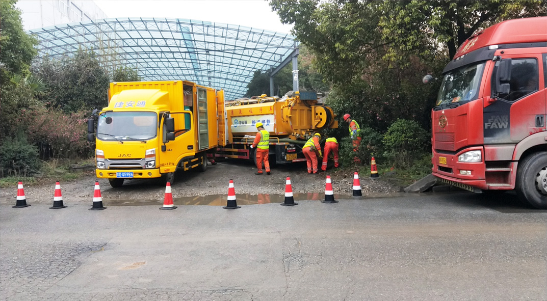 吉木乃成区雨污水管网“四位一体”检测疏通项目